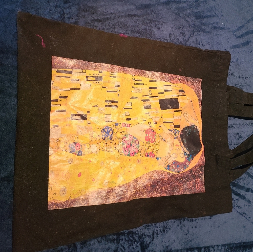 BLACK BAG with a Gustav Klimpt the Kiss painting picture